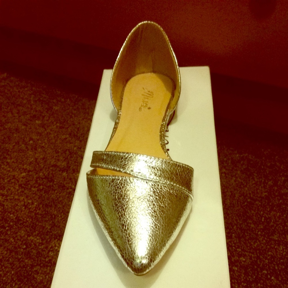 Silver Cast D’Orsay flats